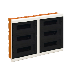 Caja plástica de embutir para 96 módulos din con puerta – Roker – Línea 650F Premium